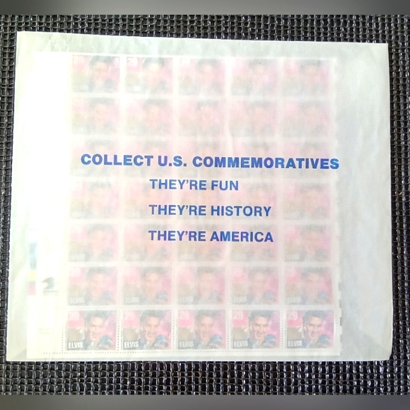 Young Elvis 1992 Commemorative US Postage Stamps - Picture 4 of 8